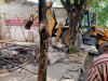 अवैद्य दुकान पर चला आरडीए का बुलडोजर 