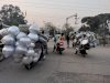 बाहरी मजदूर और व्यापारी बने चिंता का कारण 