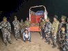 श्रावस्ती/बलरामपुर सीमा क्षेत्र में पकडी गई अवैध लकड़ी