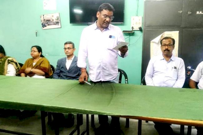 न्यायधीश के लिए शोकसभा