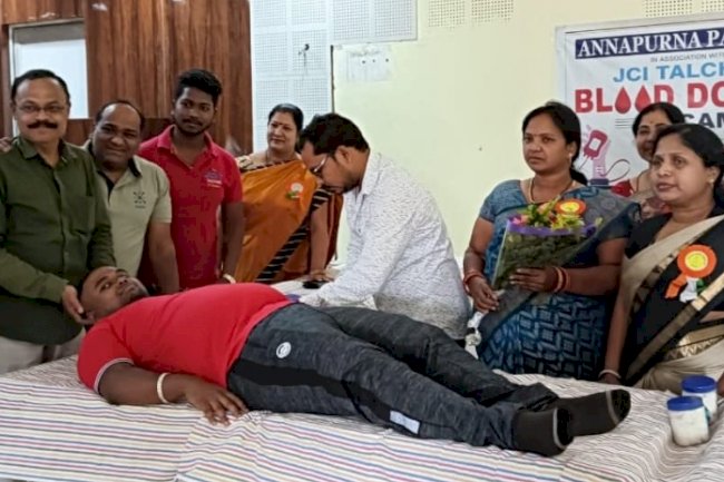 रक्त भण्डार की आवश्यकता को देखते हुए रक्तदान शिविर का आयोजन 