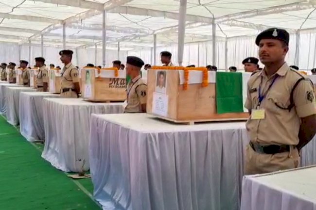 सैनिकों की सुरक्षा और भावनाओं पर राजनीति क्यों 