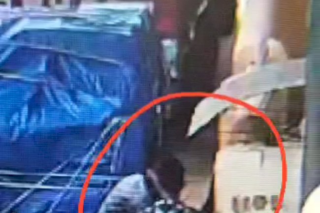 खड़े ट्रक से 35 हजार टपाये