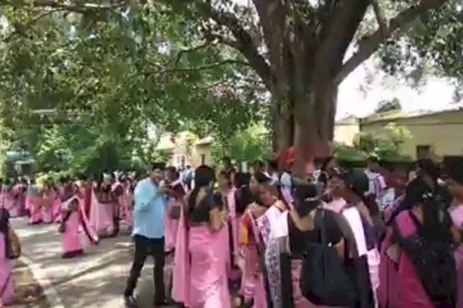 तीन सूत्रीय मांग को लेकर शिक्षको का अनिश्चित कालीन हड़ताल 