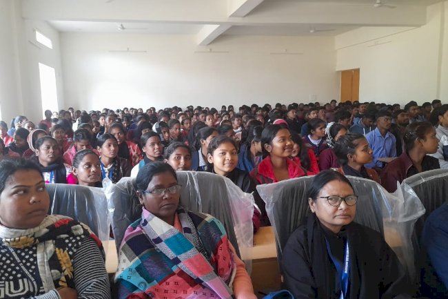 डिग्री कालेज में मतदाता सम्मेलन कार्यक्रम का आयोजन 