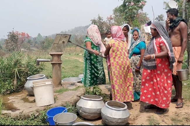 मालीडीही पंचायत का लखुआघाटी गांव बुनियादी सुविधाओं से वंचित