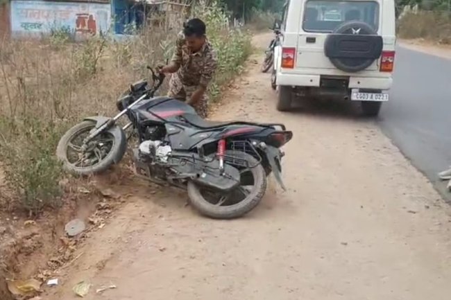 सड़क हादसे में डिप्टी रेंजर की हुई दर्दनाक मौत