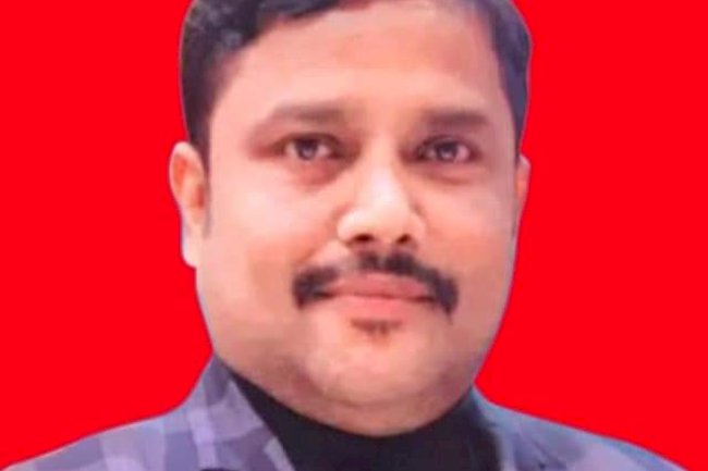 वोट के एक दिन पहले भाजपा के दो कार्यकर्ताओं ने दिया इस्तीफा 