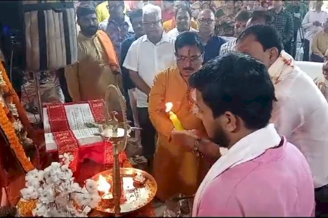 धूमधाम से मनाई गई संत तुलसी दास जयंती 