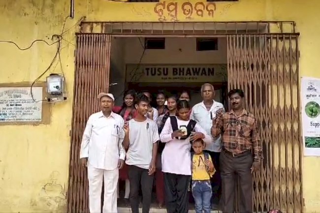 कुड़मी काला दिवस पर पाँच सूत्रित मांग पत्र शौपा गया 