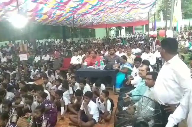 सुरभि कार्यक्रम के जरिए विद्यार्थीयों की परख