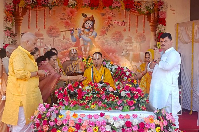 जय कन्हैया लाल की जयकारे से गुंजायमान हुआ रामकथा पार्क 