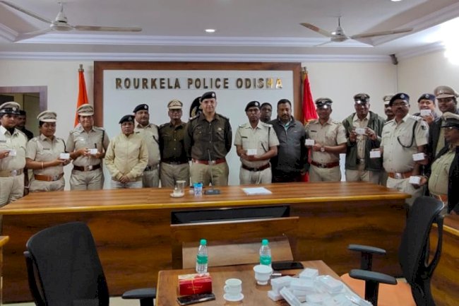 राउरकेला पुलिस को देना होगा अपना विजिटिंग कार्ड  