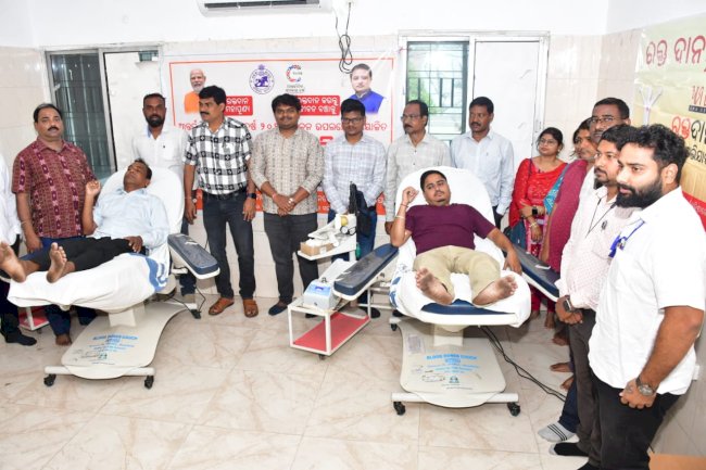 रक्तदान शिविर में 66 युनिट रक्त संग्रह किया गया 