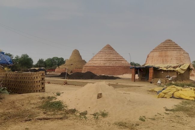 अवैध ईंट भट्टे पर कार्यवाही की मांग 
