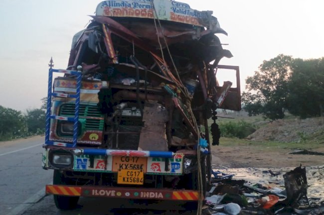 गंभीर ट्रक दुर्घटना में एक की मौत चार घायल 