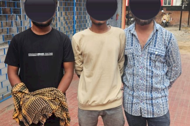 घर में चोरी करने के आरोप में तीन गिरफ्तार 