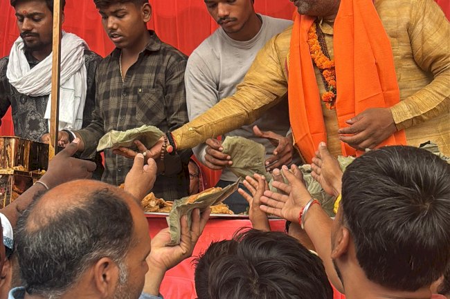 तीर्थ पुरोहित समाज ने किया विशाल भंडारे का आयोजन 