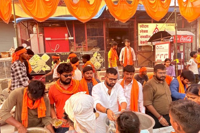 पांचवे बडे़ मंगलवार को संयुक्त रूप से किया गया भव्य भंडारा 