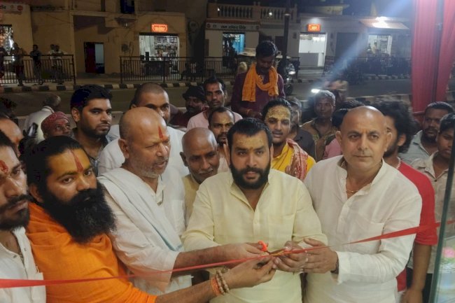 श्रीकृष्णा स्वीट एंड बेकरी का अयोध्या धाम में भव्य शुभारंभ