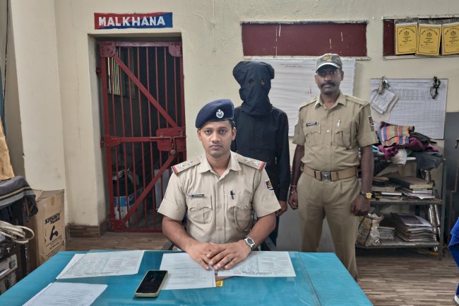 कुछ ही घंटों में चोरी के मोबाइल के साथ आरोपी गिरफ्तार 