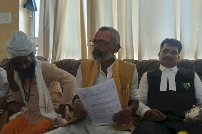 भू माफियाओं ने मंदिर की भूमि पर कर दी अवैध प्लाॅटिंग 