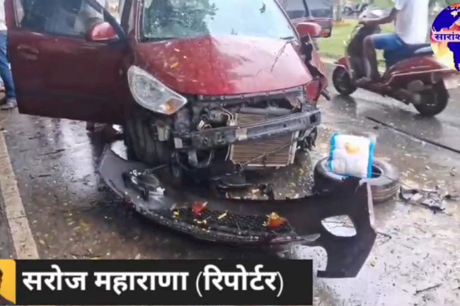 टायर फटने से कार हुई दुर्घटना ग्रस्त 