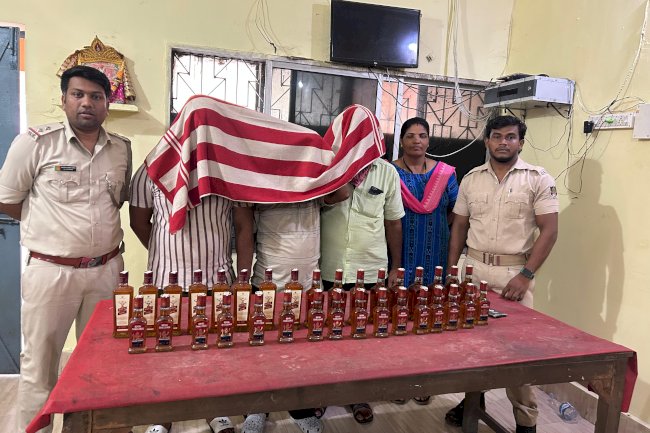 आबकारी  विभाग  ने अंग्रेजी शराब  बरामद कर तीन पर चलाया मुकदमा 