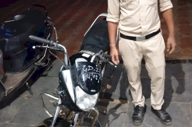 स्कूल से मध्याह्न भोजन की सामग्री चोरी का खुलासा 