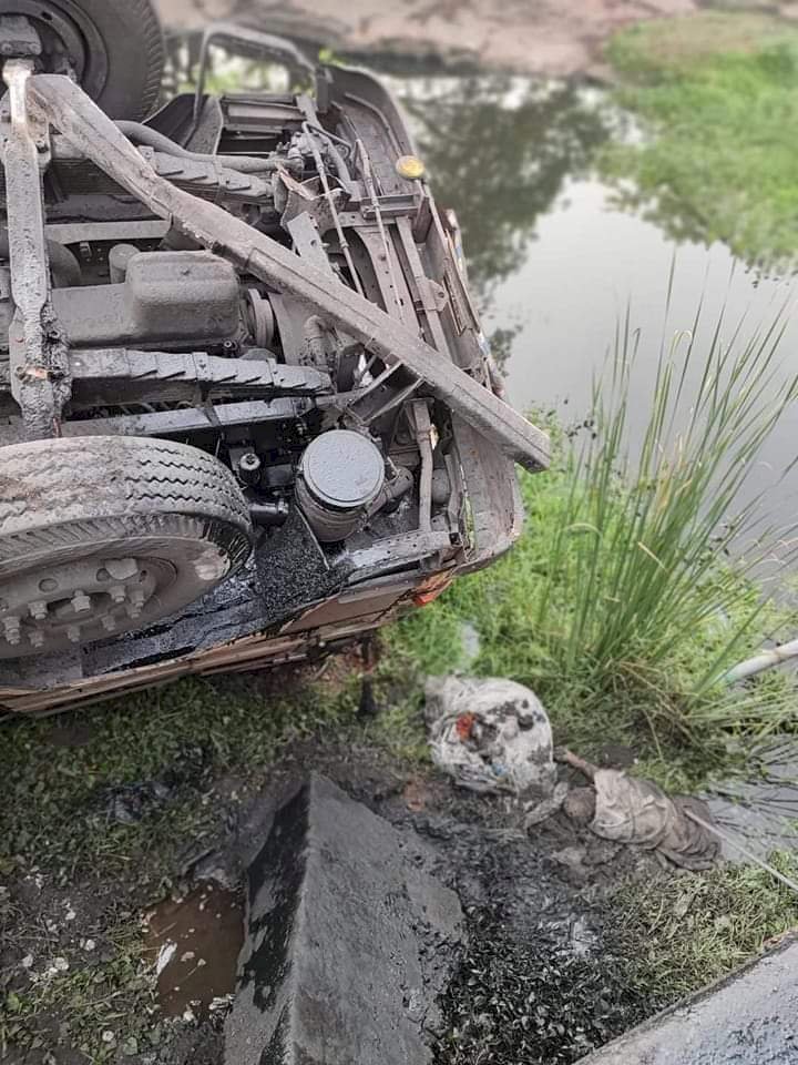 ट्रक के धक्के से बोतल चुन रहे व्यक्ति की मौत  