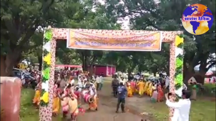 कुत्रा में हर्सो उल्लास के साथ मनाई गई विश्व आदिवासी दिवस 