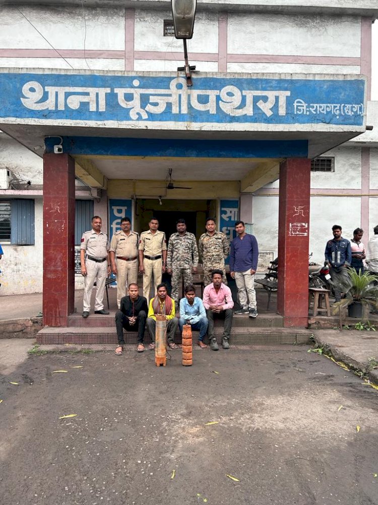 चोरी की समर्सिबल पंप के साथ चार आरोपी गिरफ्तार