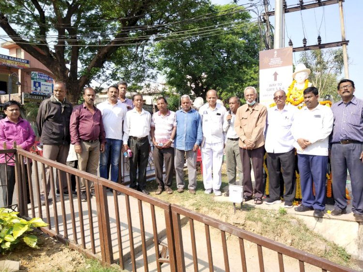 शहीदो की याद में श्रद्धांजलि सभा का आयोजन 
