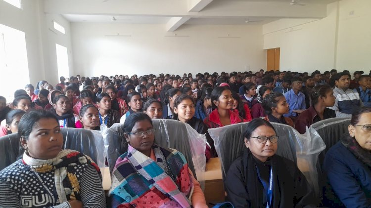 डिग्री कालेज में मतदाता सम्मेलन कार्यक्रम का आयोजन 