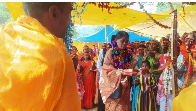 भाजपा नेत्री ने किया मंदिर का उद्घाटन 