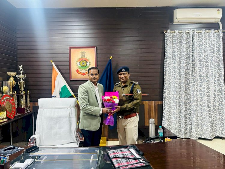 दिव्यांग कुमार पटेल ने रायपुर के नये पुलिस अधीक्षक के रूप में कार्यभार संभाला 