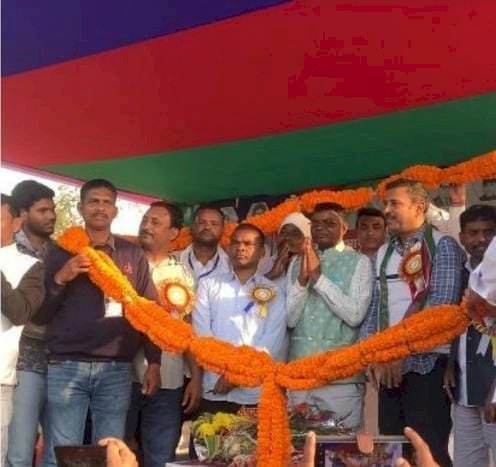 कांग्रेसी नेता दिलवर खाखा 1000 समर्थकों के संग आजसू का थामा दामन