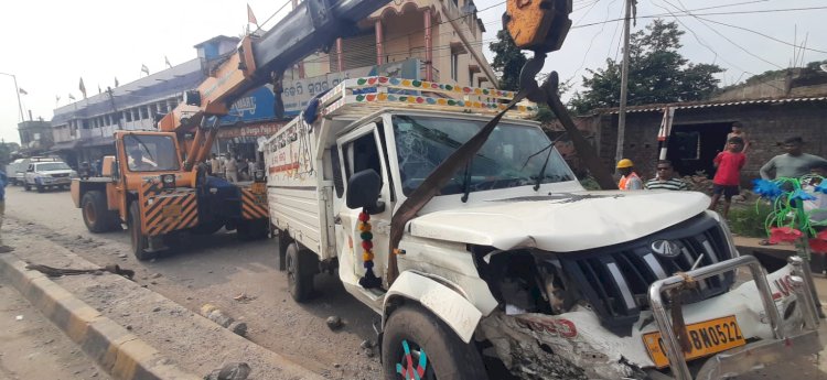 टायर फटने से वाहन दुर्घटना ग्रस्त हुई 