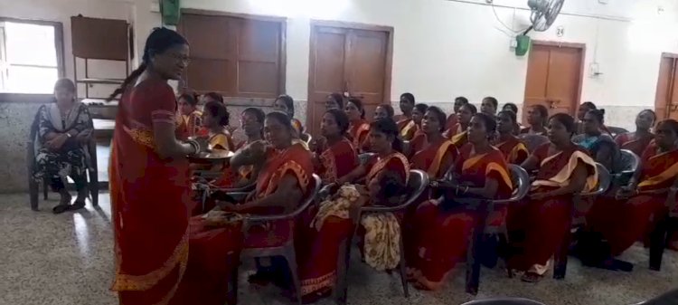 आंगनबाडी़ कर्मीयों ने मनाया सफलता का उत्सव 
