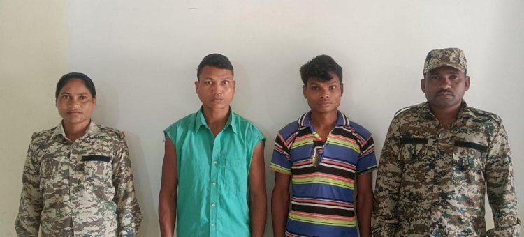 बीजापुर में दो माओवादी गिरफ्तार 