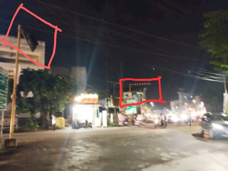 स्मार्टसिटी में ट्रैफिक सिग्नल बंद होने से जाम की स्थिति से परेशान चालक 