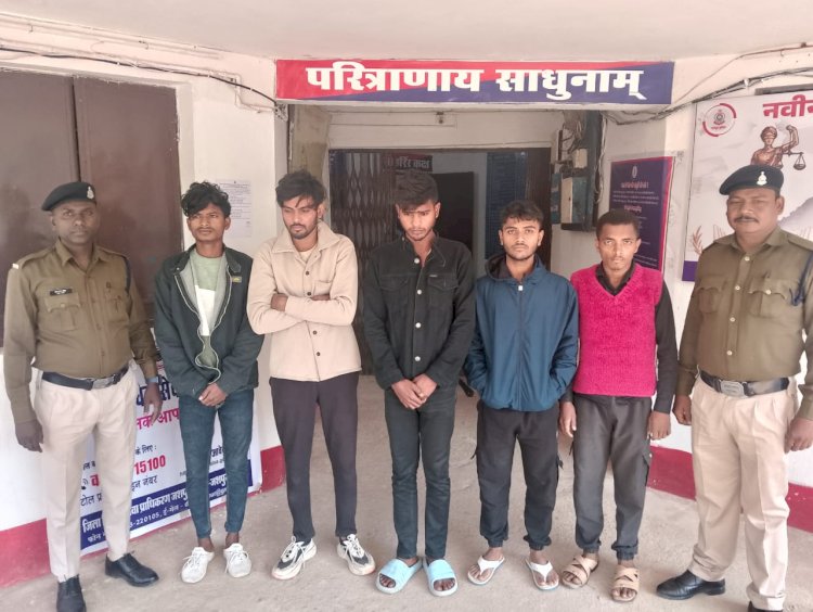 ठगी के मामले में आरोपीयों को बिहार से गिरफ्तार कर छत्तीसगढ़ लाया गया 