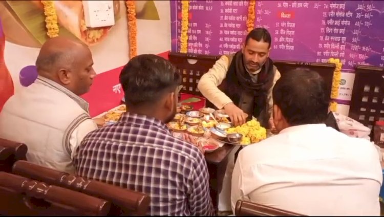 अयोध्या में खुला मंगलमुर्ति फुड़कार्ट 