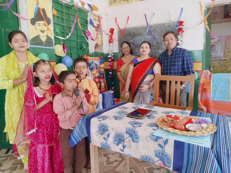 दुर्गा अष्टमी को विद्यालय में हुआ कन्या पूजन 