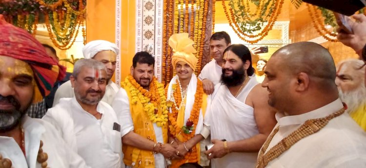 महंत रामदासजी को सौपीं गई बाल्मीकी आश्रम का दायित्व 