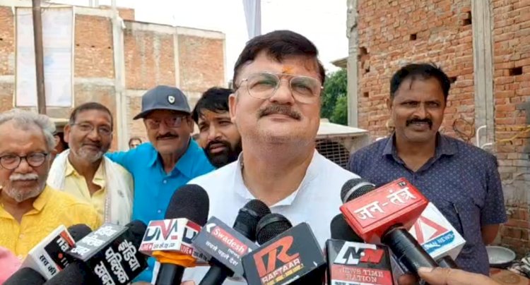 वॉलीबॉल प्रतियोगिता का भव्य शुभारम्भ
