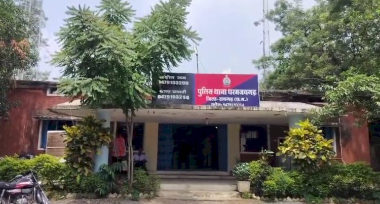 मछली कंपनी के वाहन से ढाई लाख से ज़्यादा की लूट 