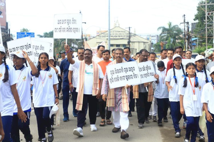 स्कूल में छात्रों की उपस्थिति और‌ सीखने का माहौल बनाने पर जोर