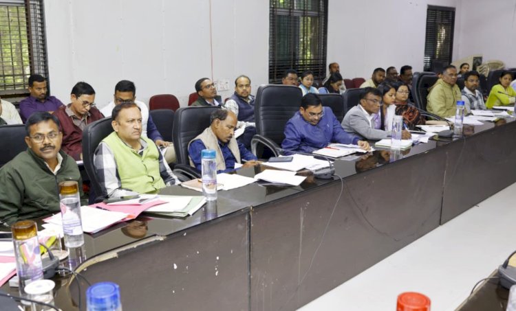 जिला पंचायत में प्लास्टिक बोतल मुक्त परिसर अभियान का शुभारंभ