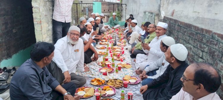 इंडियन जर्नलिस्ट एसोसिएशन द्वारा रोज़ा इफ्तार का आयोजन, भाईचारे और एकता का दिया संदेश ।
